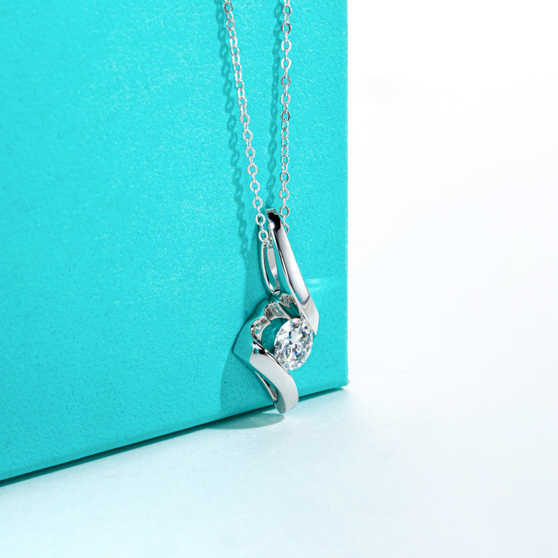 Moissanite Diamond Pendant Necklace (1 ct)