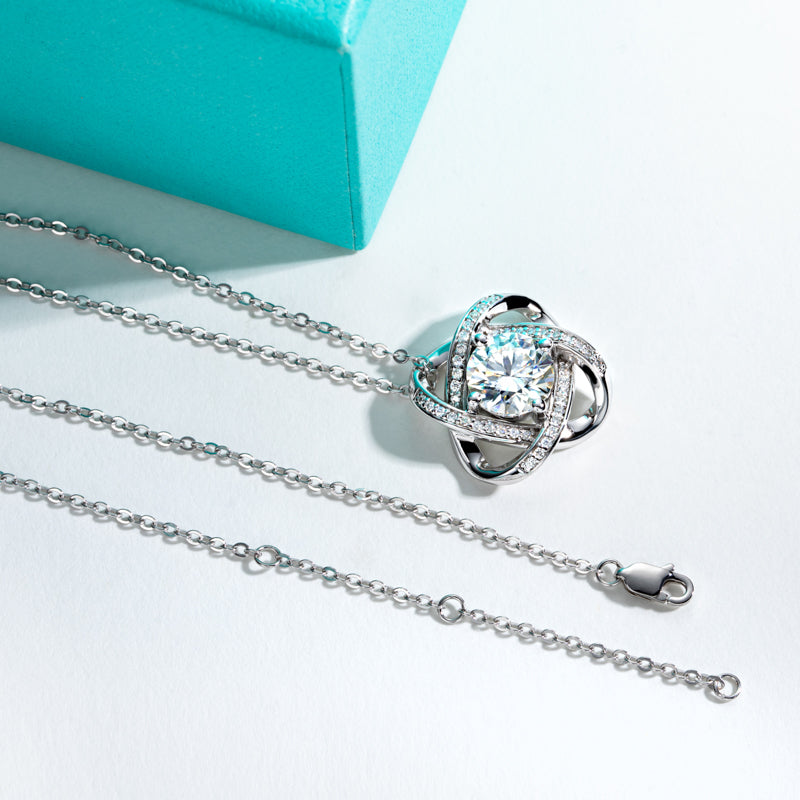 Moissanite Love Knot Pendant Necklace (3.24 cttw)