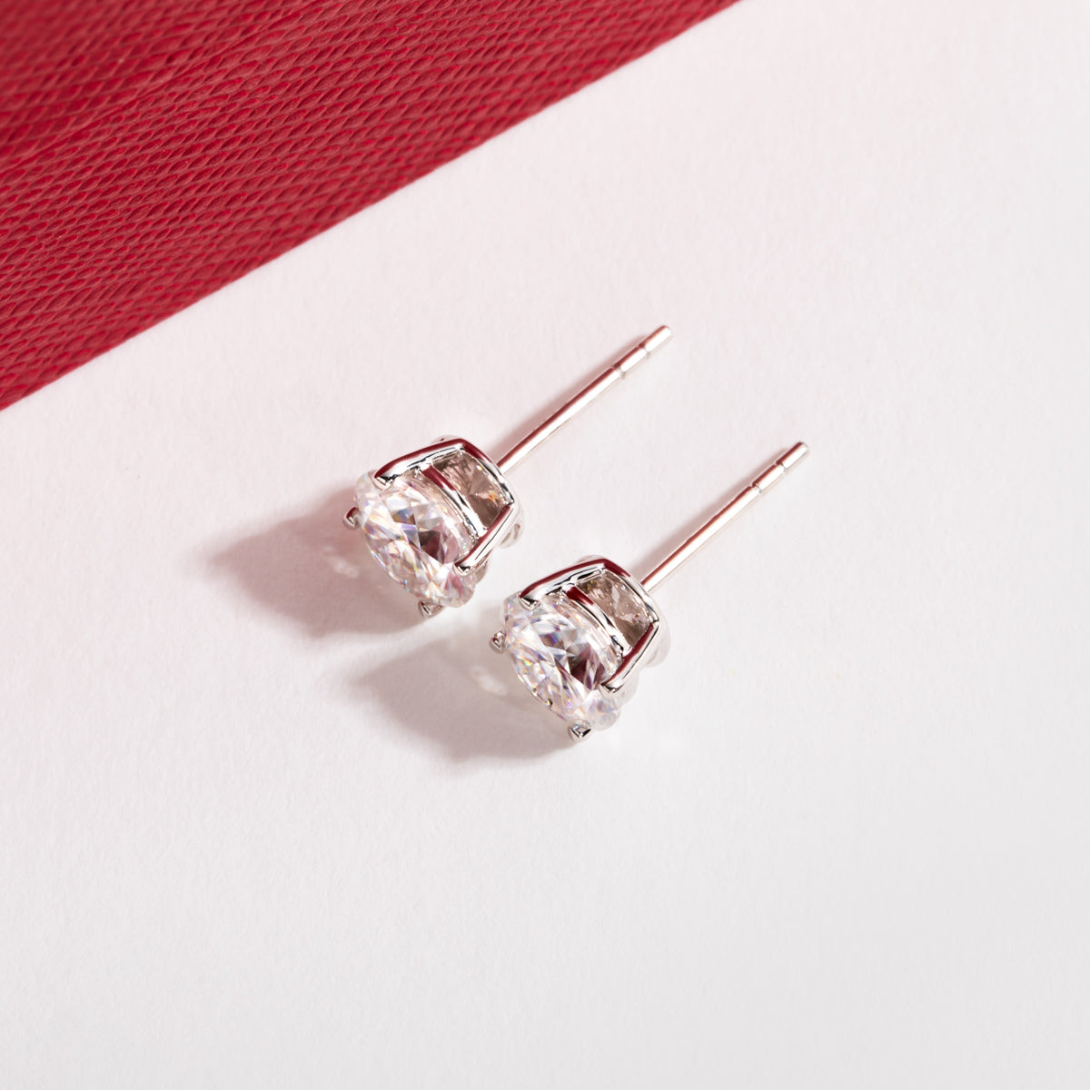 14K Gold Round Moissanite Stud Earrings