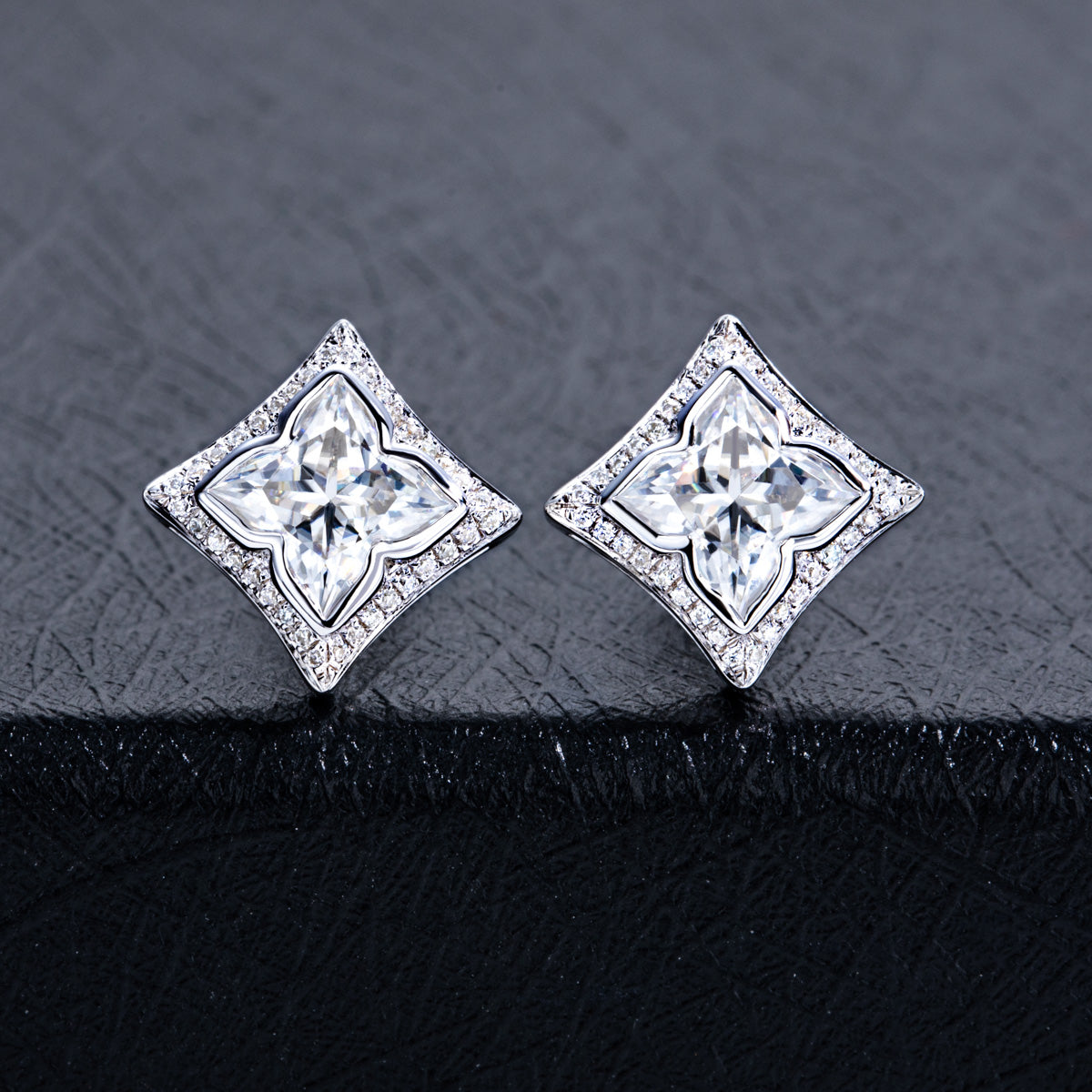 S925‑Silver 1.2 CT Princess‑Cut Moissanite Lily‑Shaped Stud Earrings