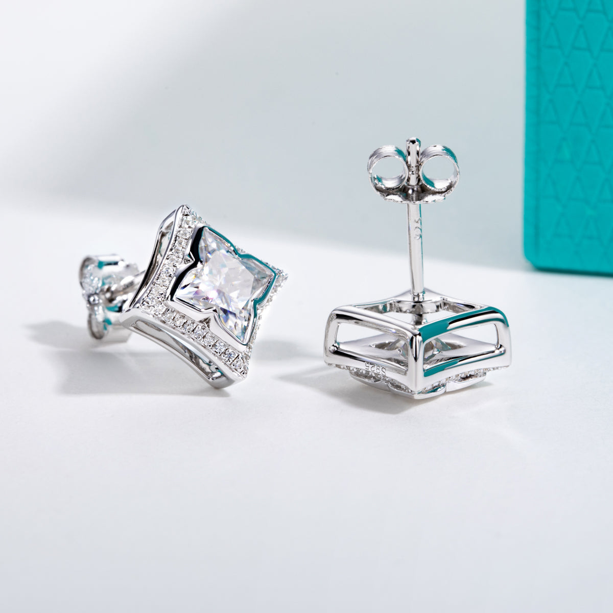 S925‑Silver 1.2 CT Princess‑Cut Moissanite Lily‑Shaped Stud Earrings