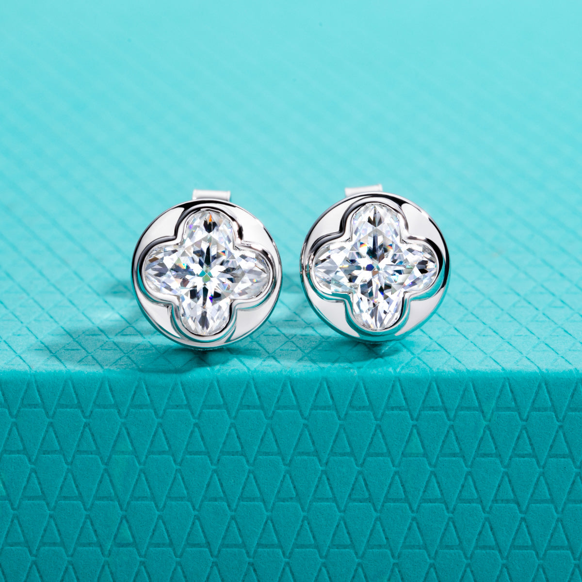 S925‑Silver 1.0CT Moissanite Four‑Leaf‑Clover Cut Stud Earrings