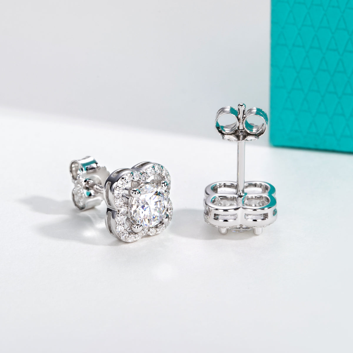 Four Leaf Clover Moissanite S925 Stud Earrings