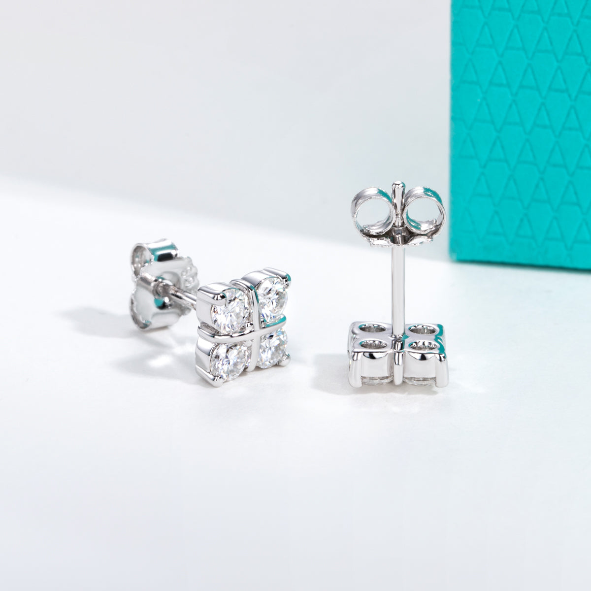 S925 Silver Lucky Four-Leaf Clover Moissanite Stud Earrings