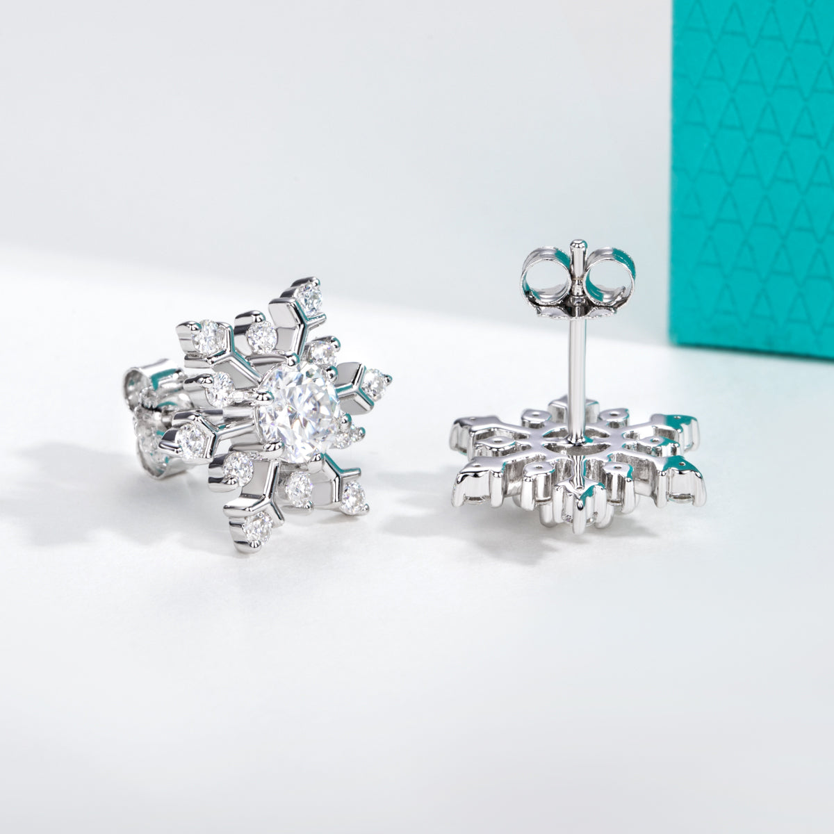 S925 Sterling Silver Moissanite Snowflake Stud Earrings