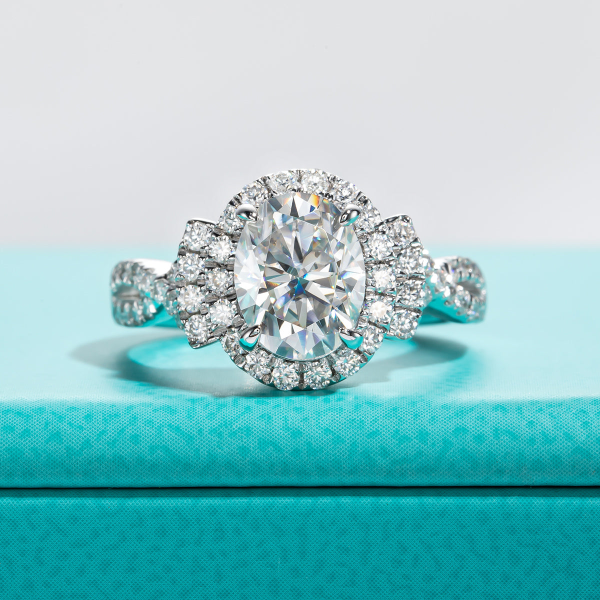Halo Moissanite Diamond Engagement Ring (1/2/3CT)