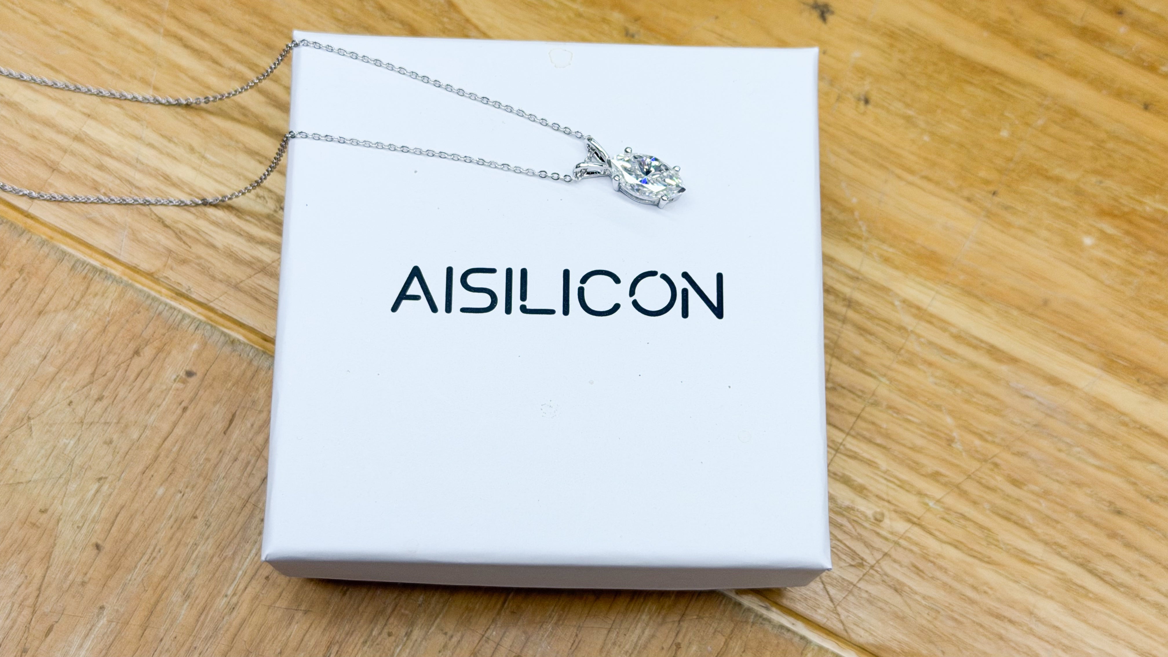 AiSilicon 925 Sterling Silver Moissanit Necklaces