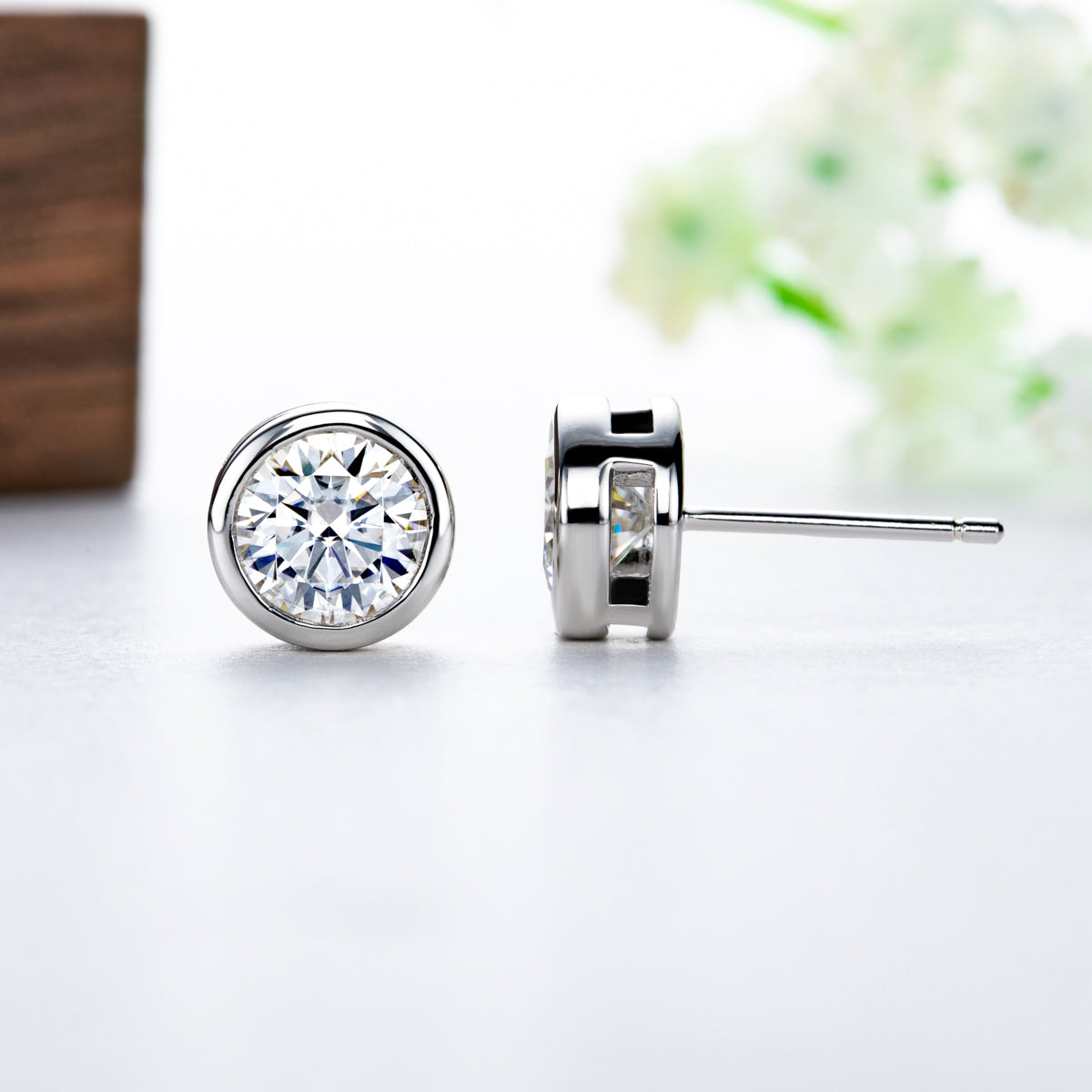 5mm Round Moissanite Stud Earrings