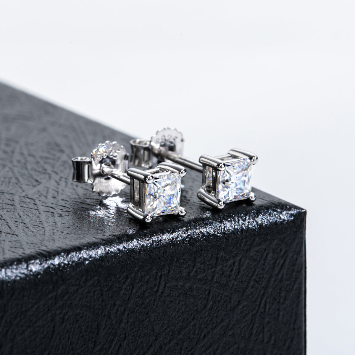 S925 Silver Princess Cut Moissanite Stud Earrings