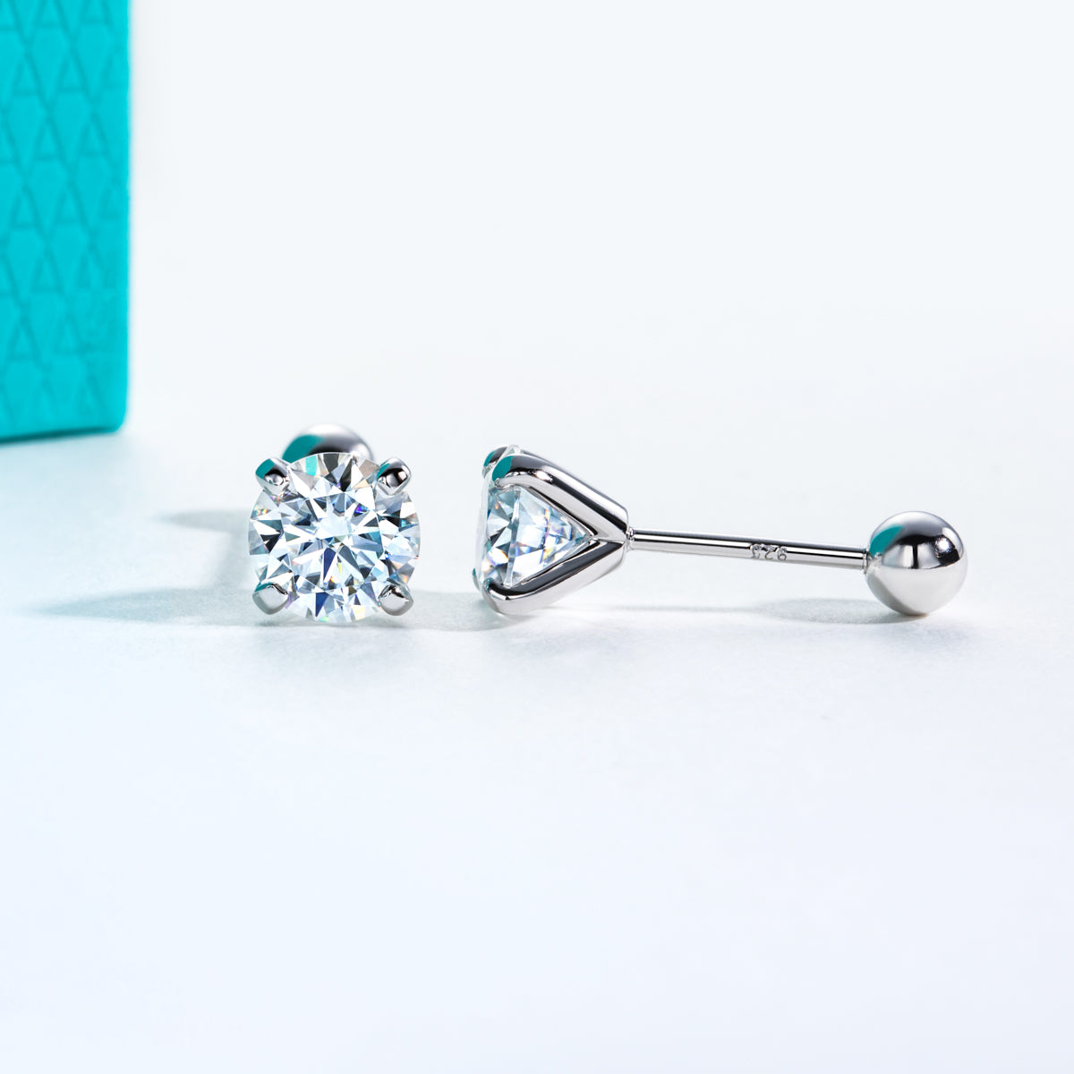 S925 Sterling Silver Round Moissanite 4-Prong Stud Earrings