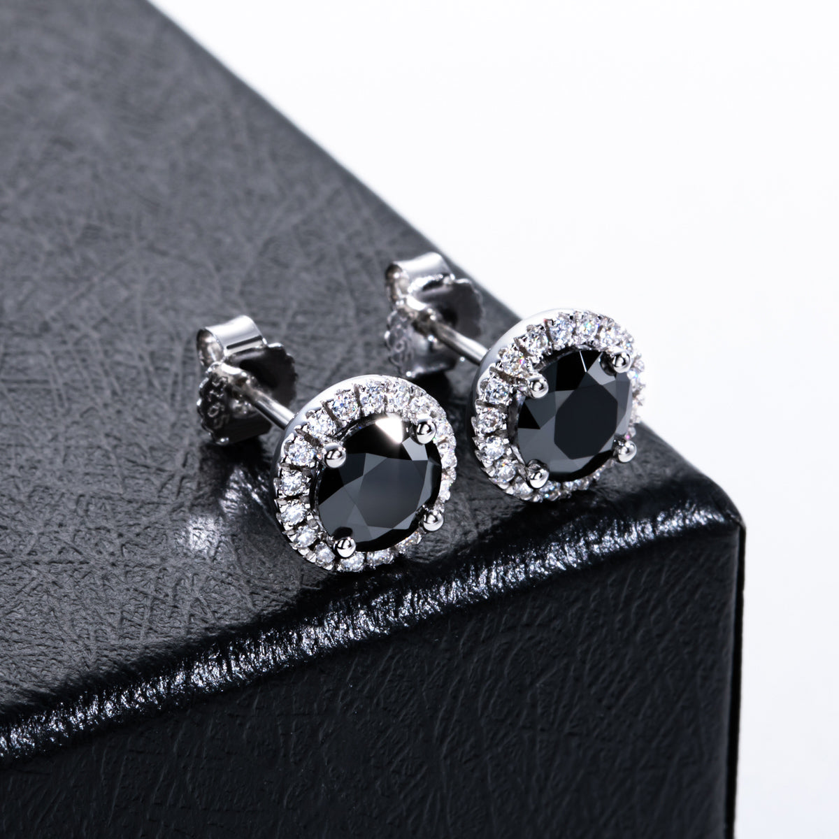 S925 Sterling Silver Moissanite Stud Earrings