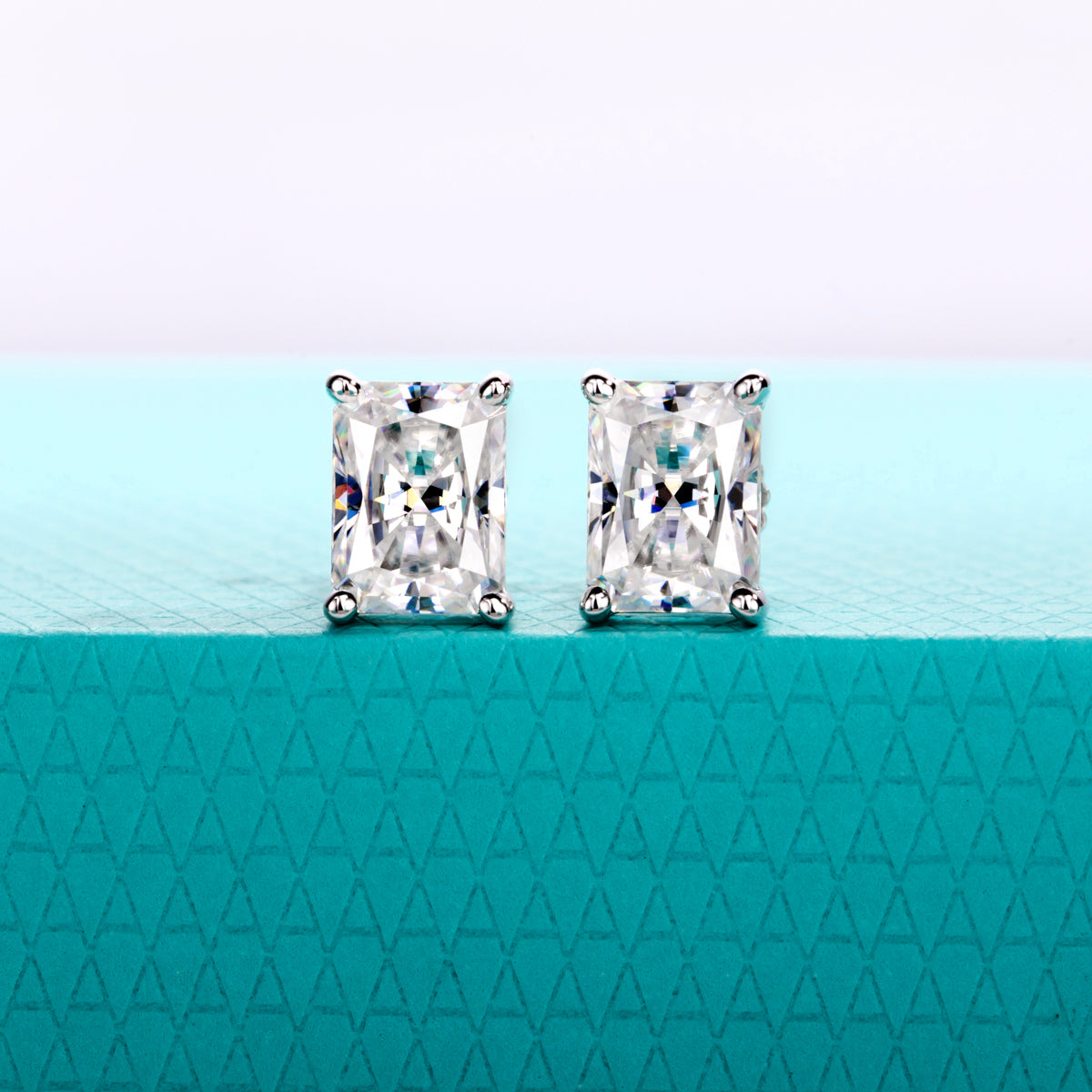 S925‑Silver Radiant‑Cut Moissanite Stud Earrings