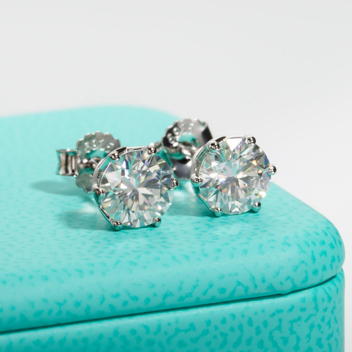 1CT Classic Moissanite Silver Stud Earrings