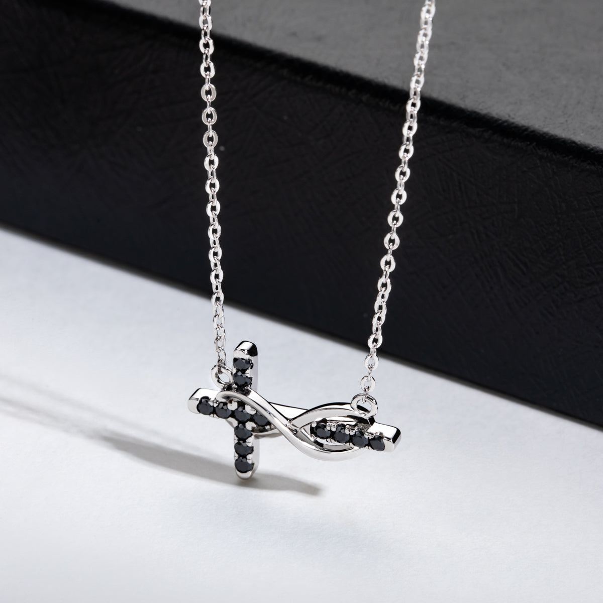 S925 Sterling Silver Black Moissanite Cross Necklace