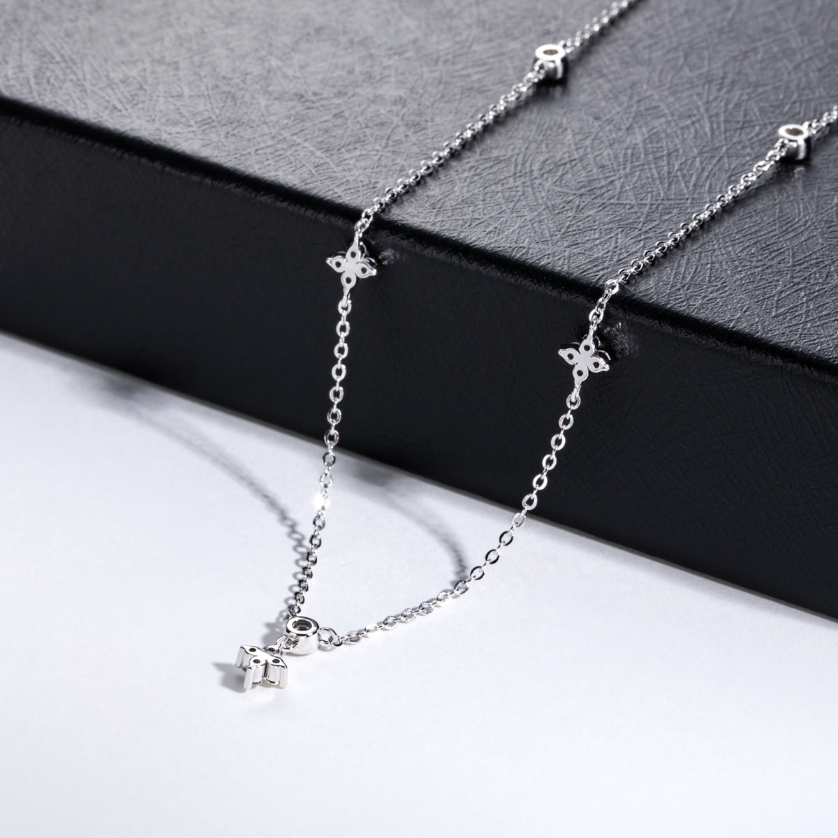 S925 Sterling Silver Four-Leaf Clover Moissanite Clavicle Necklace