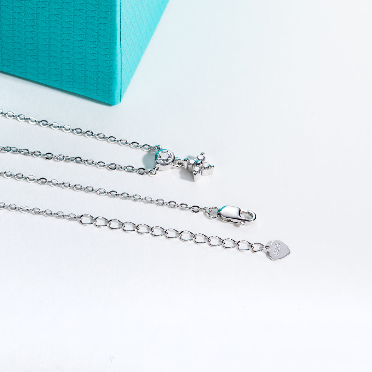 S925 Sterling Silver Four-Leaf Clover Moissanite Clavicle Necklace
