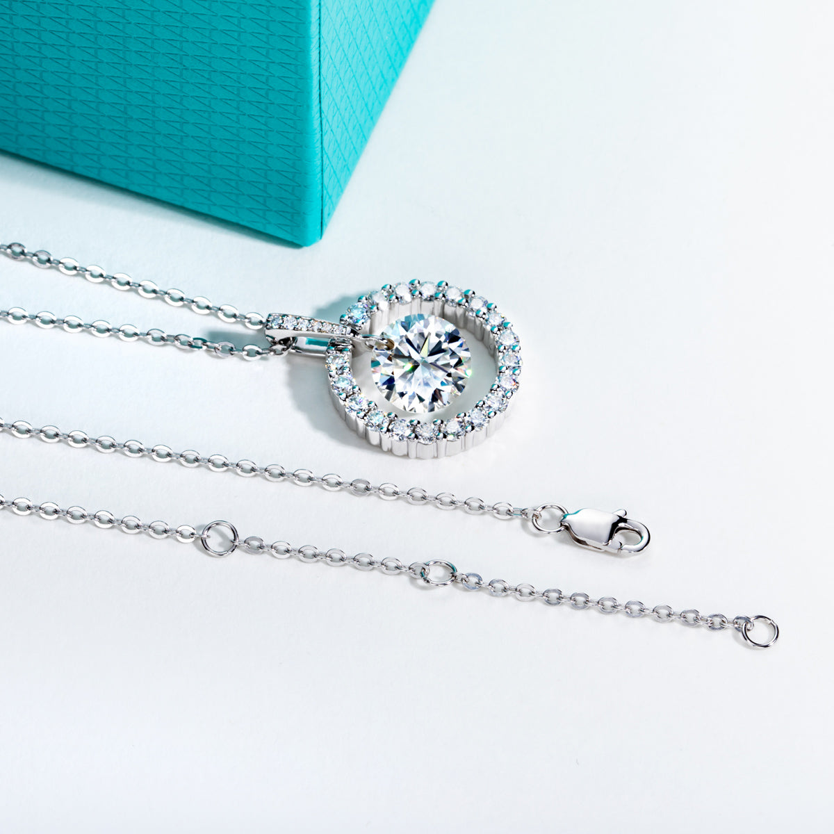 S925 Sterling Silver Round Pierced Moissanite Pendant