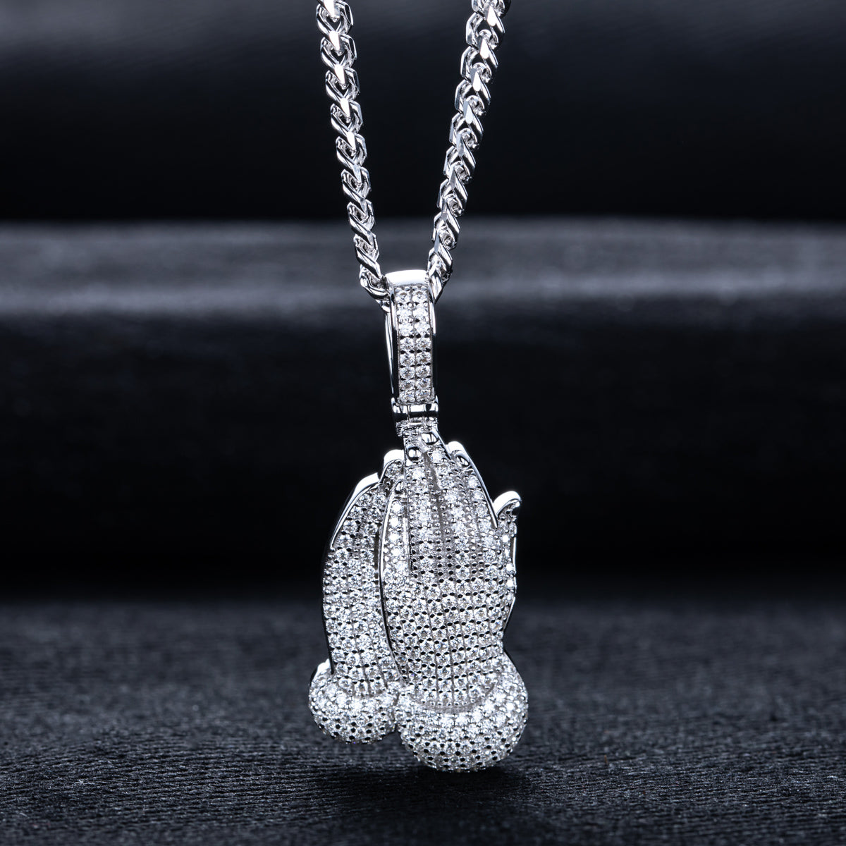 S925 Silver Moissanite Full Paved Praying Hands Pendant