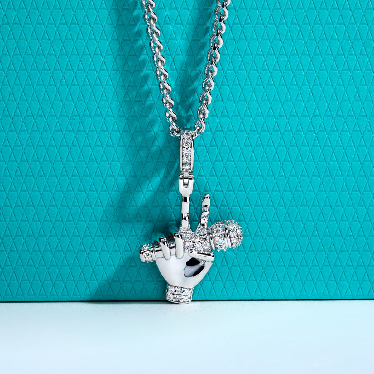 S925 Silver Moissanite Hip-hop Microphone Pendant