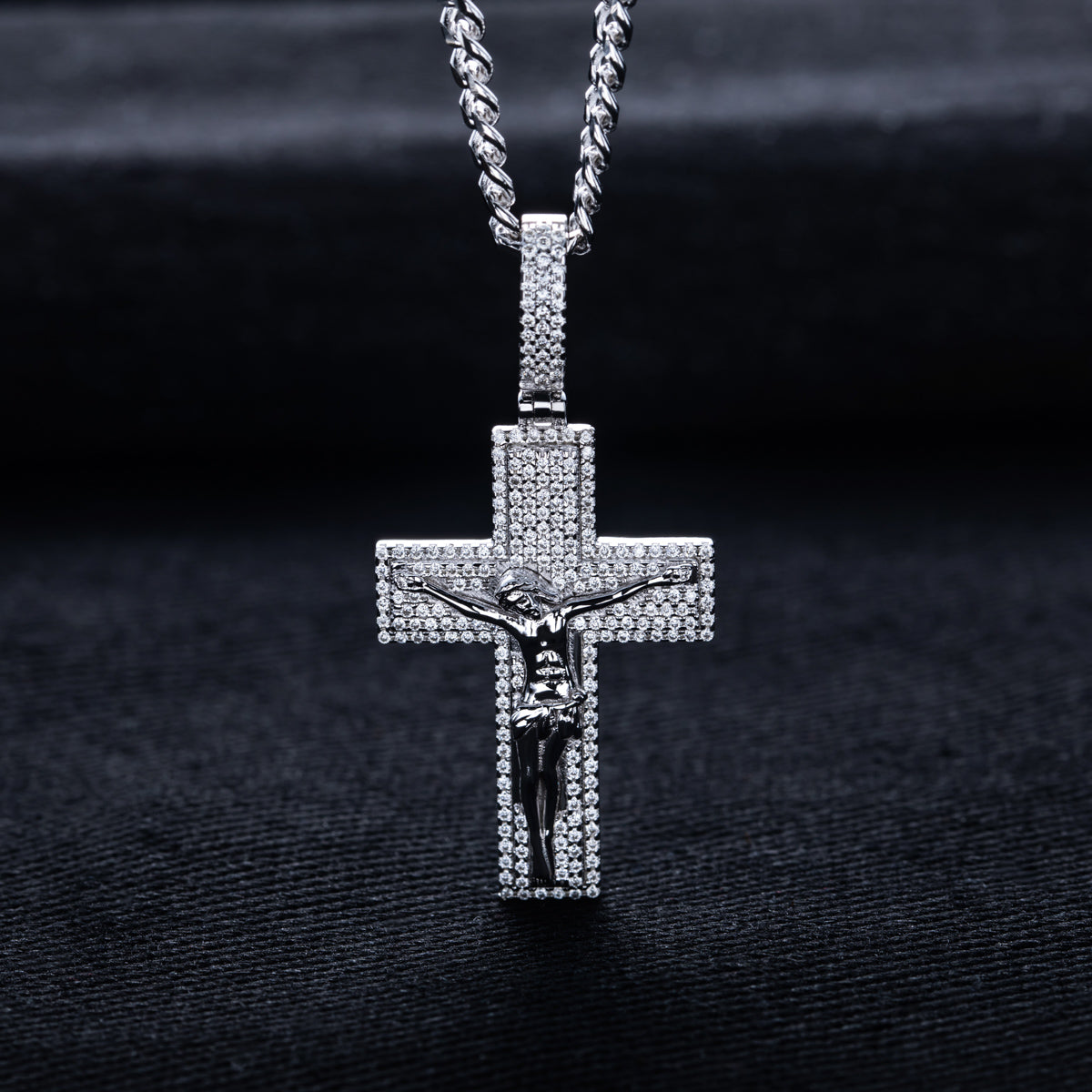 S925 Silver Moissanite Cross Pendant