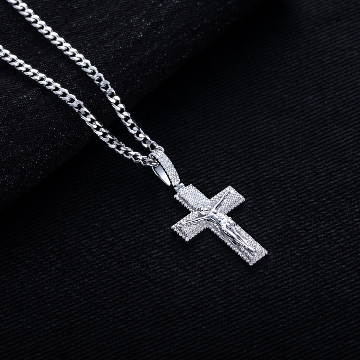 S925 Silver Moissanite Cross Pendant