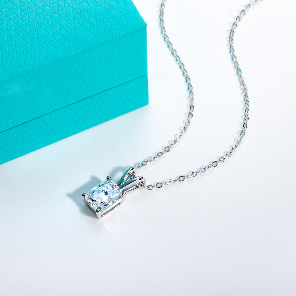 S925 Silver Radiant Cut Moissanite Pendant