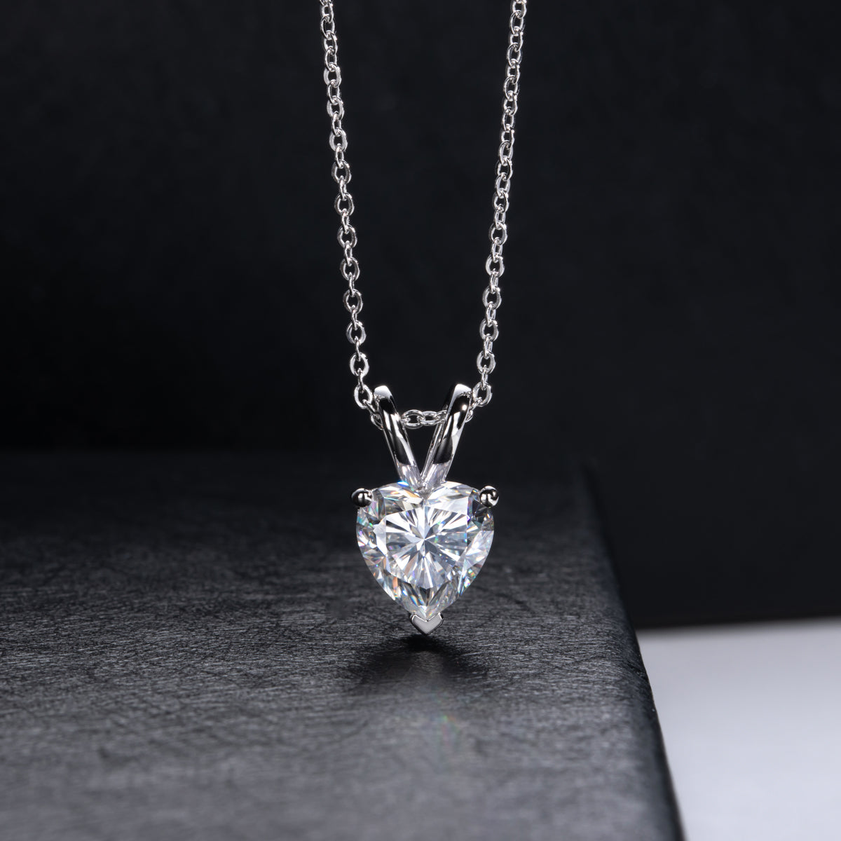 S925 Silver Heart Moissanite Pendant