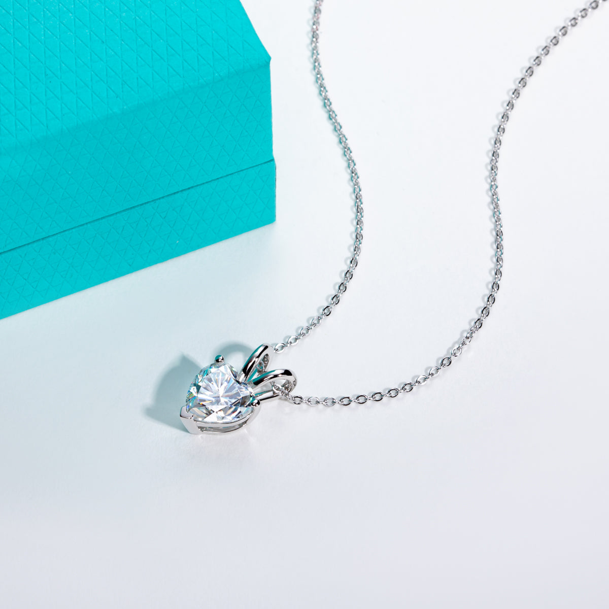 S925 Silver Heart Moissanite Pendant