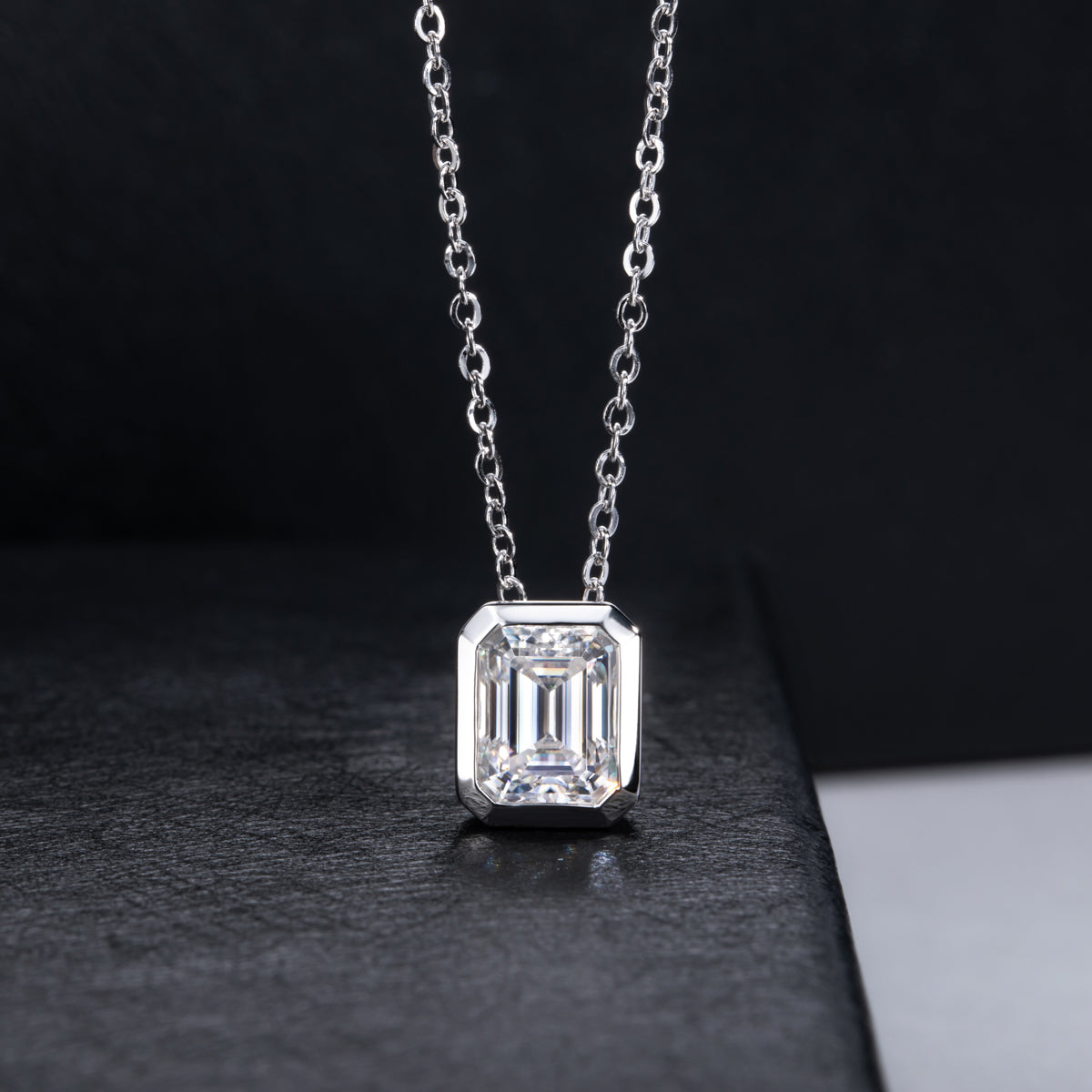 S925 Silver Moissanite Emerald Pendant