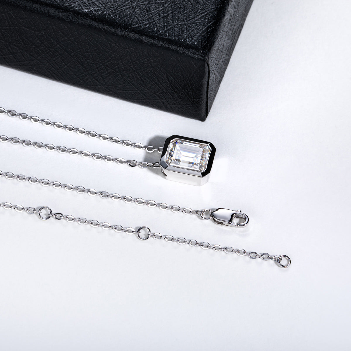 S925 Silver Moissanite Emerald Pendant