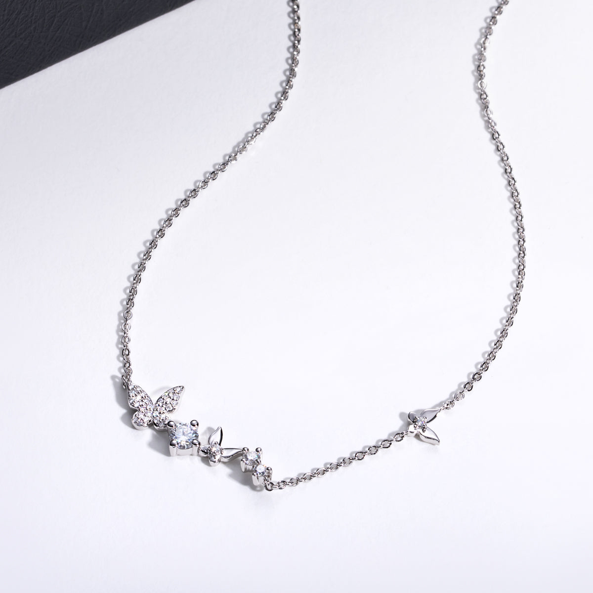 Butterfly Minimalist‑Luxury Clavicle Necklace