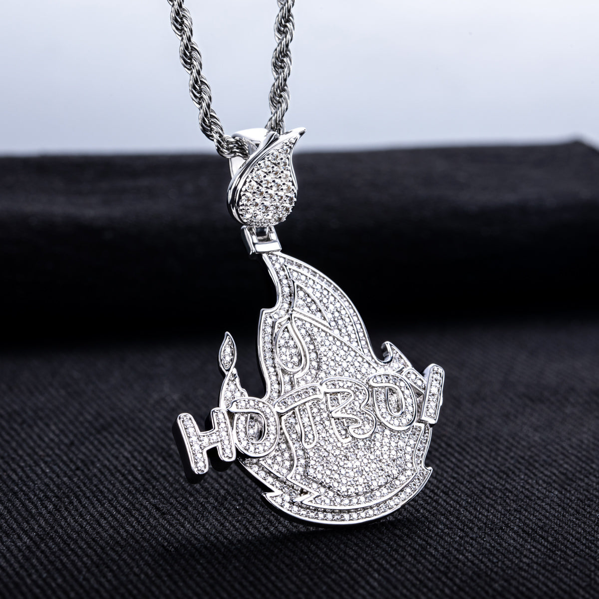 Moissanite‑encrusted Hip‑Hop Flame Pendant
