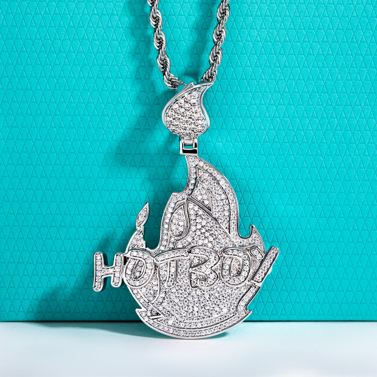 Moissanite‑encrusted Hip‑Hop Flame Pendant