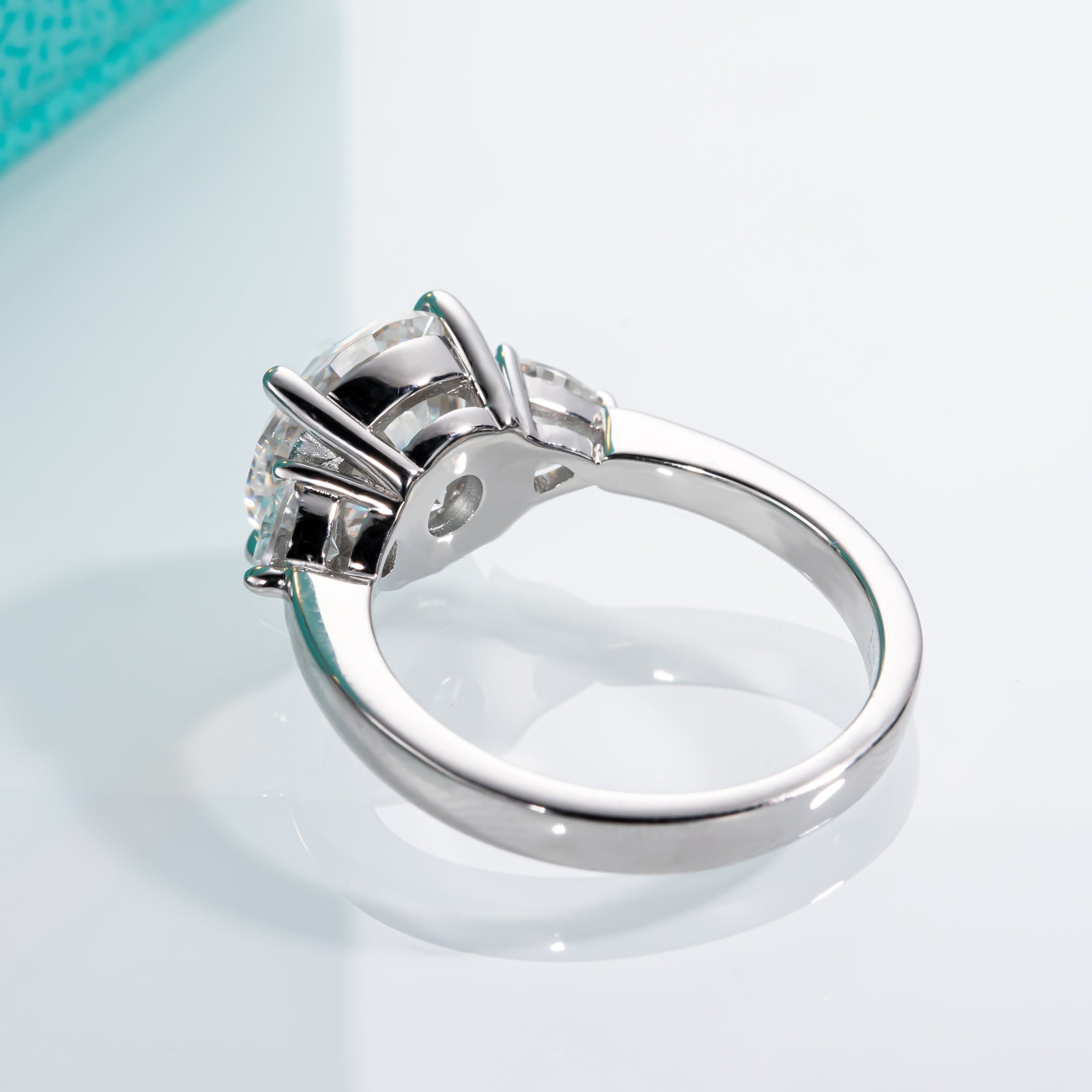 AnuClub 3 4 5ct Round Cut/Emerald cut Moissanite Engagement Rings 925 Silver Three-Stone Promise Ring for Women