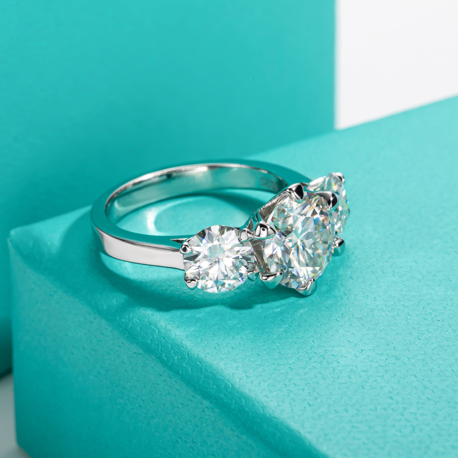Round Cut 3 Stone Moissanite Engagement Ring (5 cttw)