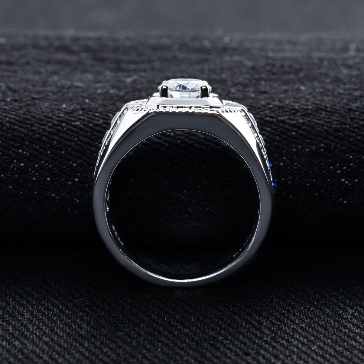 S925 Sterling Silver Men's Ring Inlaid with Moissanite