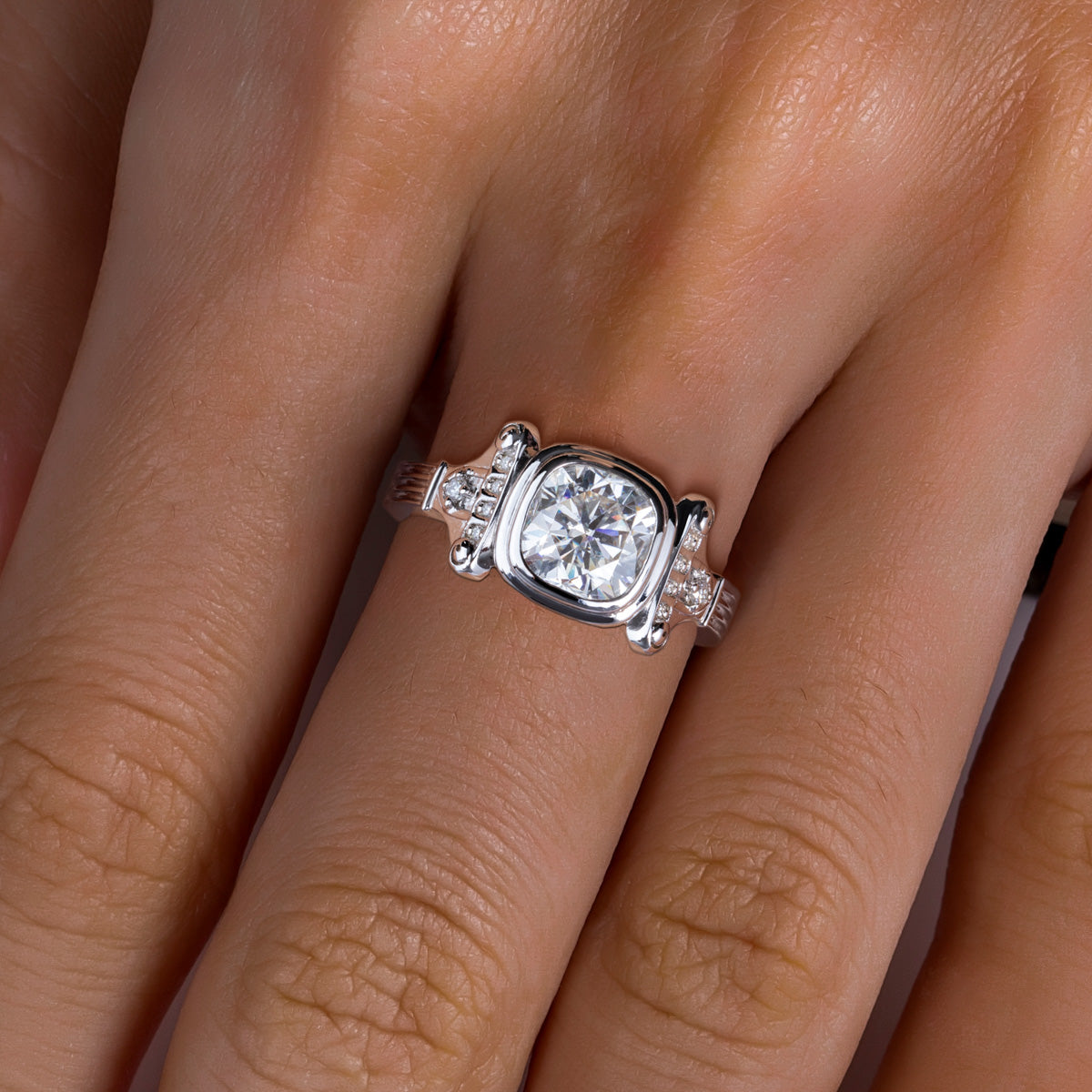 S925 Sterling Silver Square Moissanite Roman Column Ring