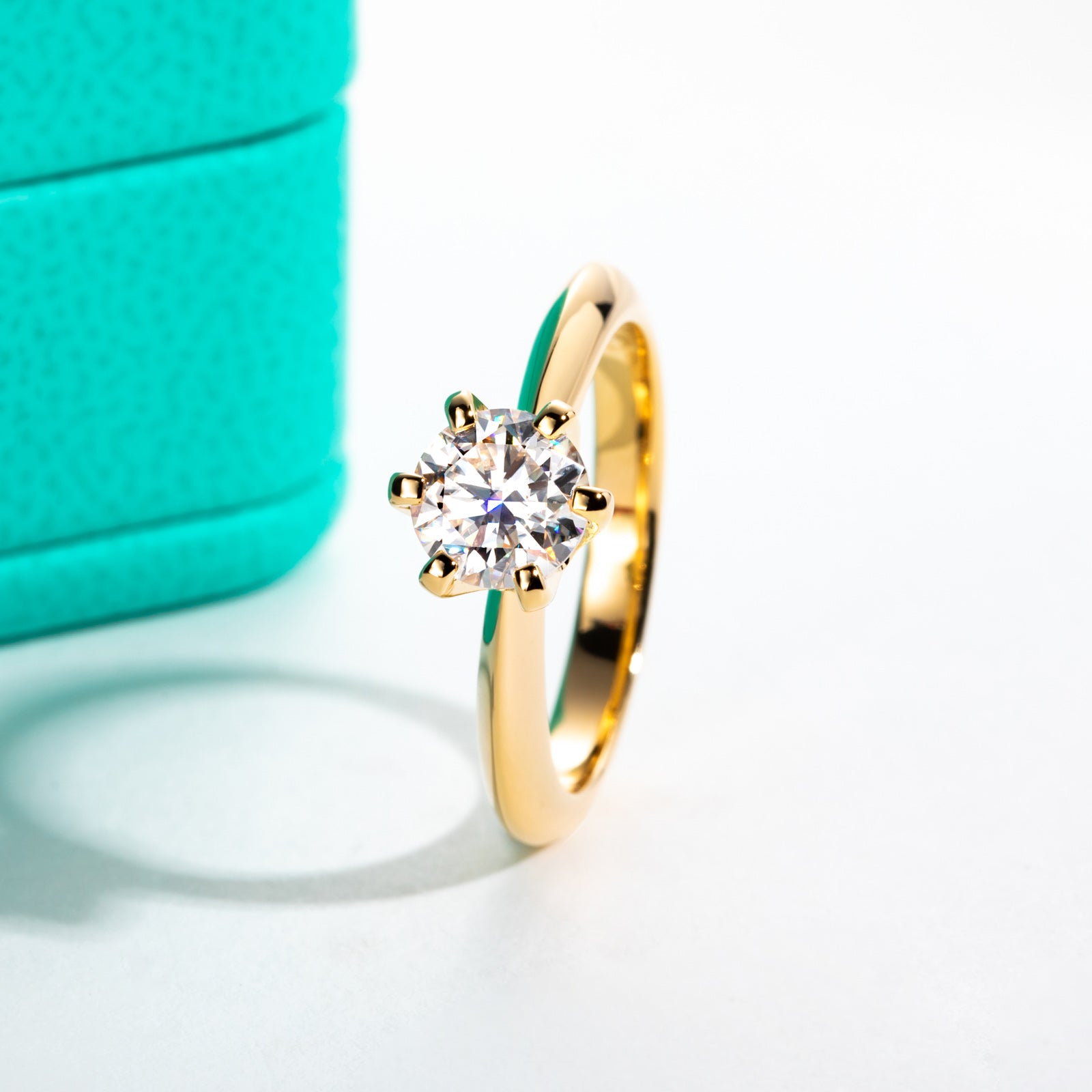 Round Cut Moissanite Engagement Ring (1/2/3 ct)