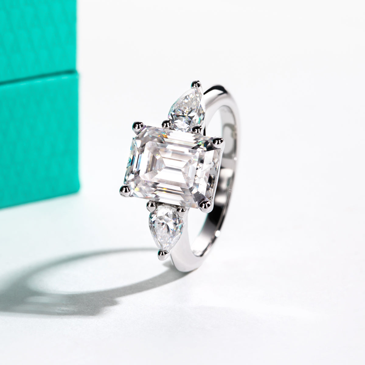 S925 Silver Emerald Cut 8×10mm Moissanite