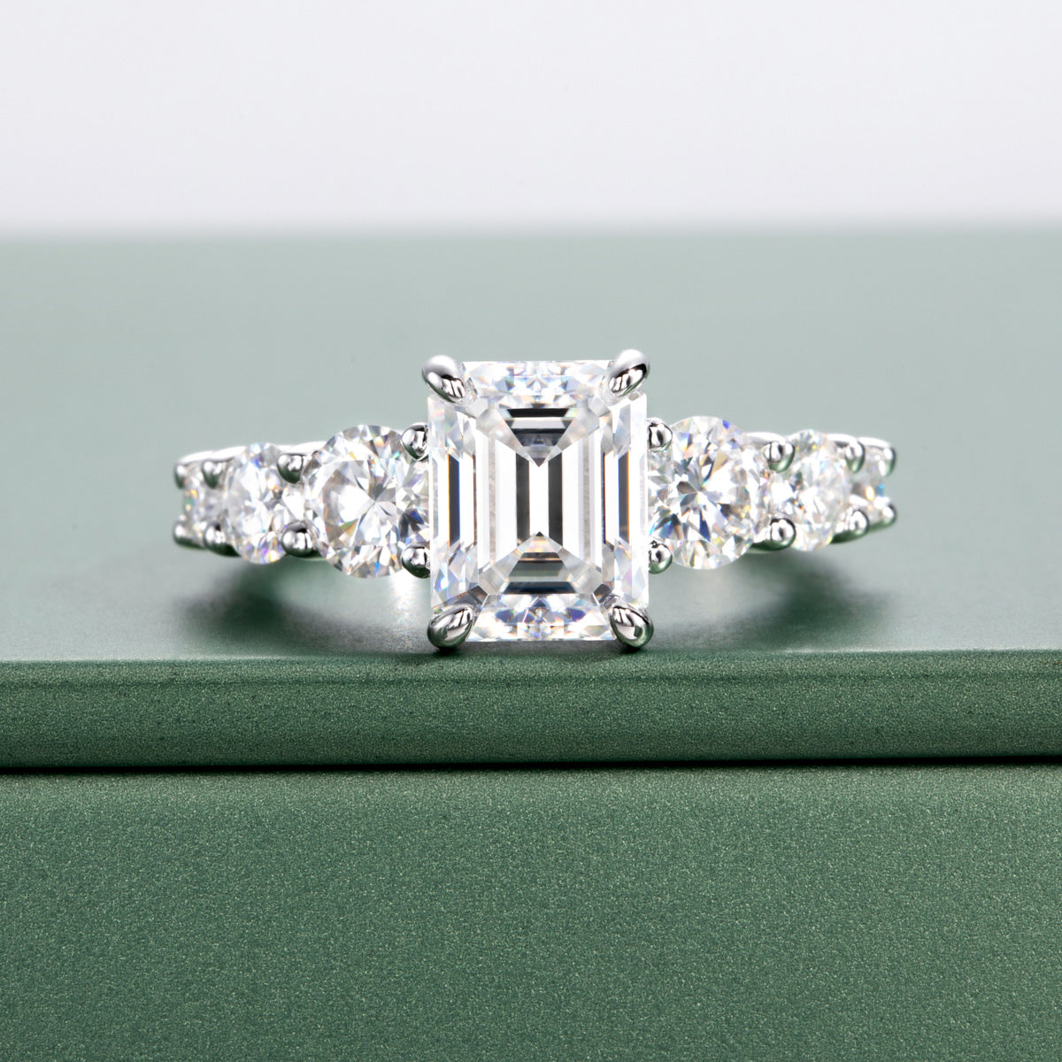 S925 Silver Moissanite Emerald Wedding Ring