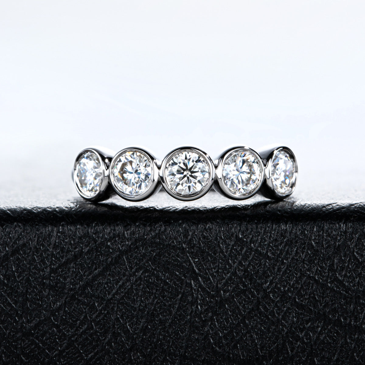 S925 Sterling Silver Five-Stone Moissanite Bubble Band Ring