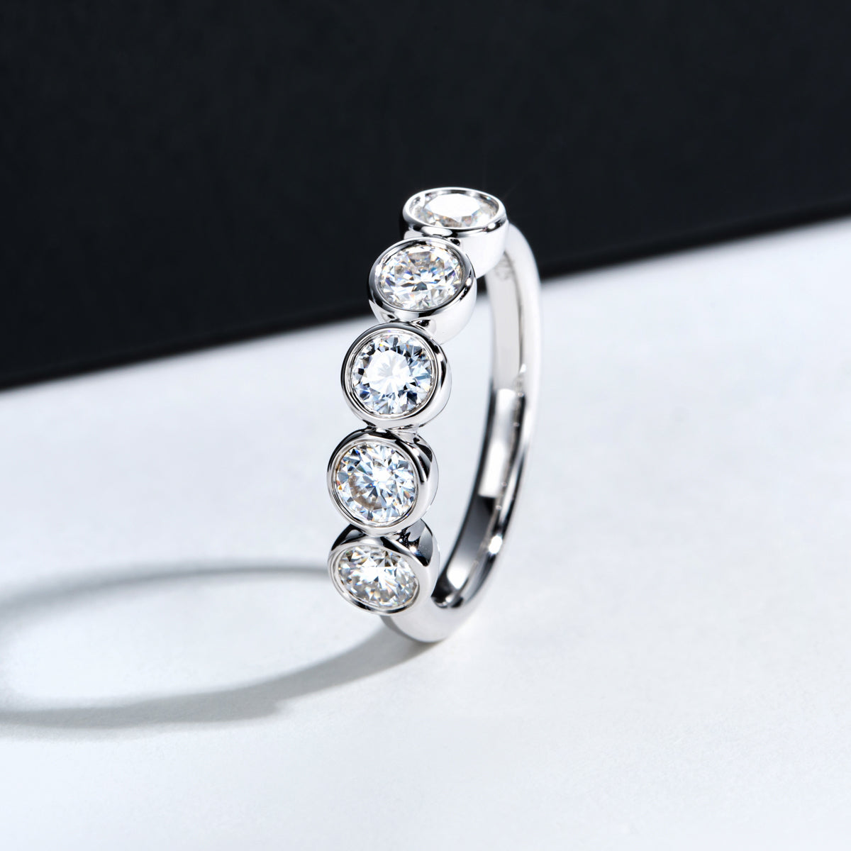S925 Sterling Silver Five-Stone Moissanite Bubble Band Ring