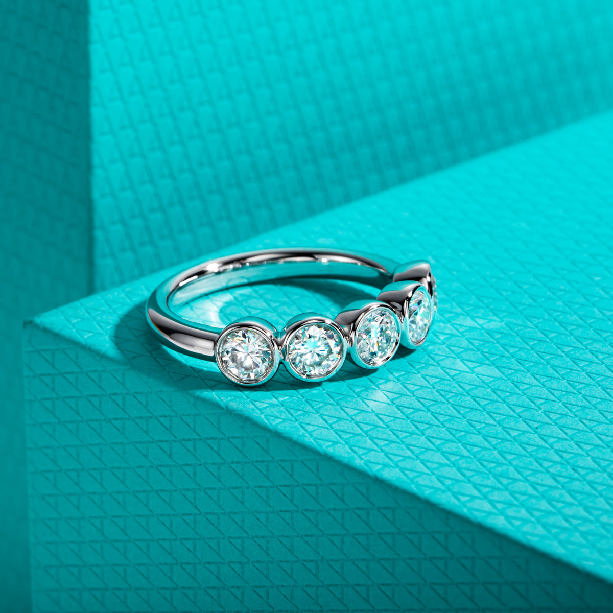 S925 Sterling Silver Five-Stone Moissanite Bubble Band Ring