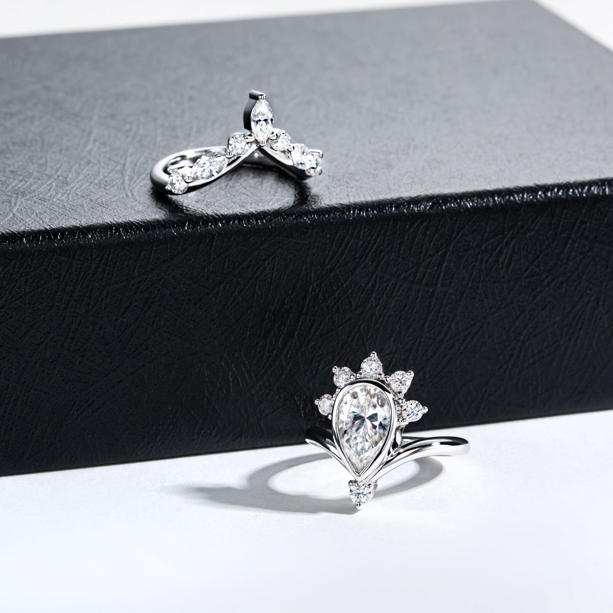 S925 Silver Pear Shaped Moissanite Wedding Ring