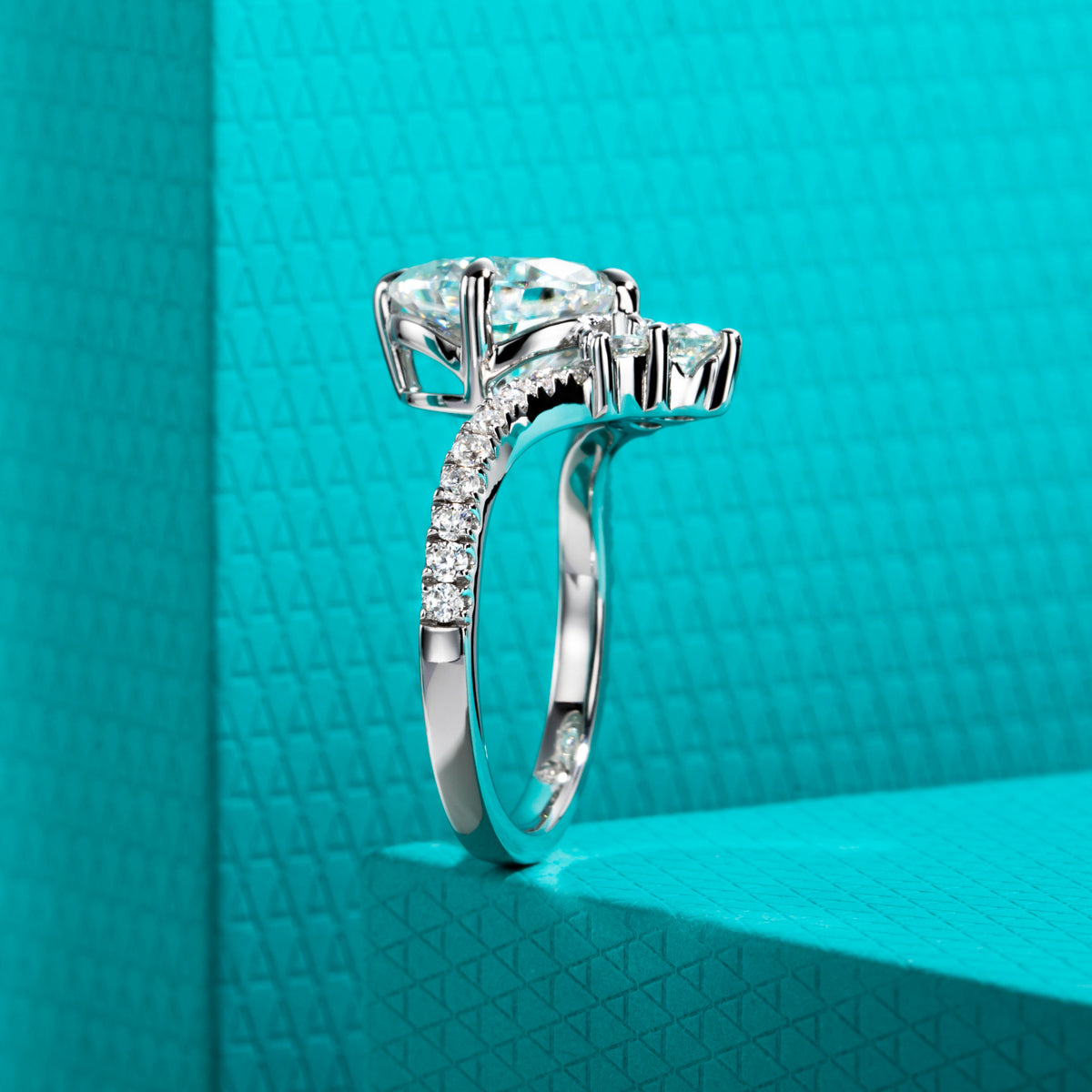 S925 Sterling Silver Oval Moissanite Wedding Ring