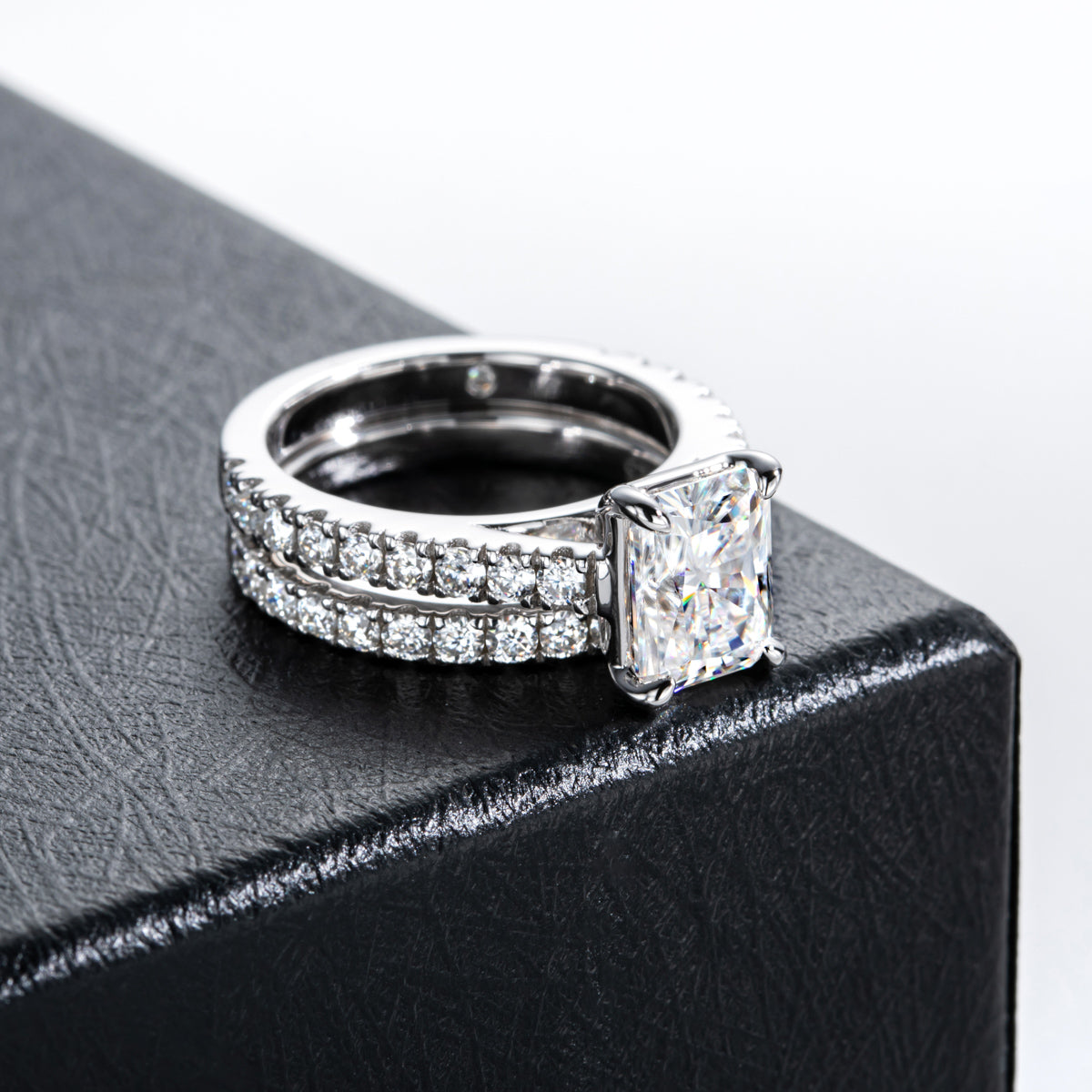 S925 Sterling Silver Radiant Cut Moissanite Ring Set