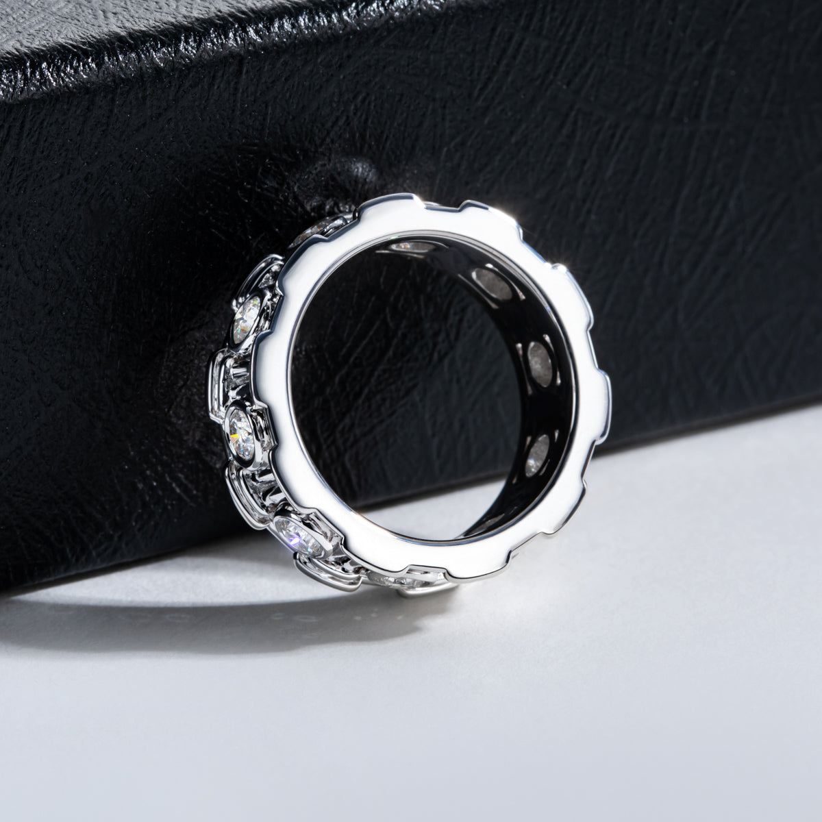S925 Sterling Silver Roman Column Moissanite Band Ring