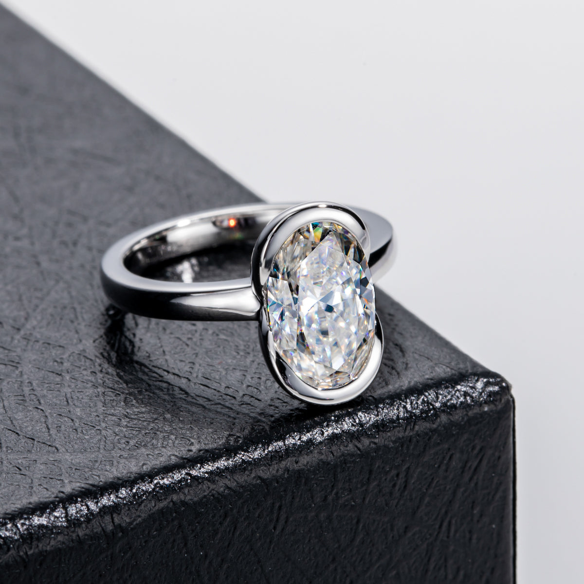 S925 Silver 3.0ct Oval Moissanite Special Edition Ring