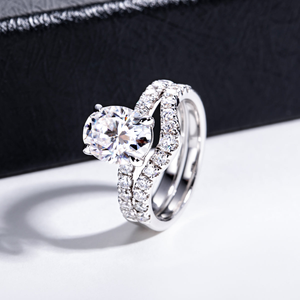 Oval‑Cut Moissanite Stackable Ring Set