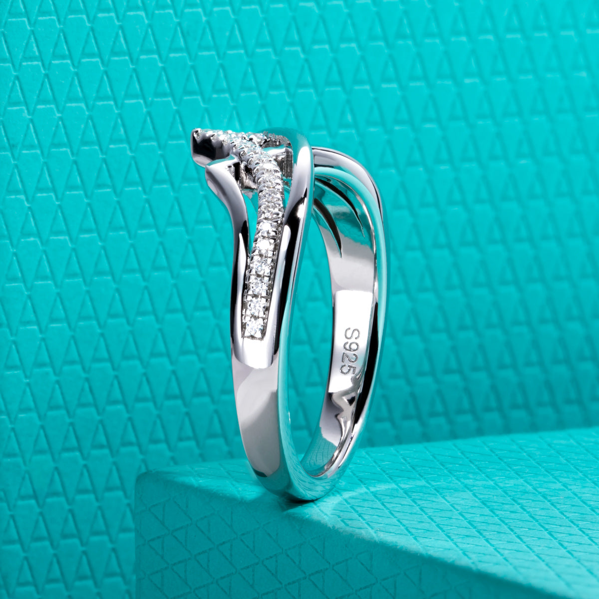 S925 Sterling‑Silver French‑Style V‑Shaped Moissanite Ring